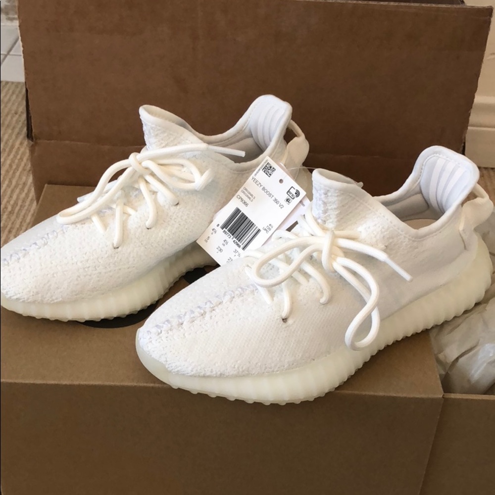 Yeezy Boost 350 ALL WHITE (Women’s size 6)